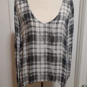 Aqua Plaid Light Weight High-low Top Medium